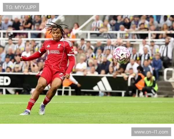 恩古莫哈16岁11个月成最年轻出场球员第二 创历史新纪录